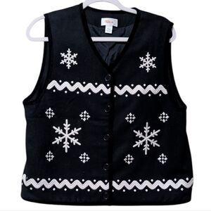 Vintage Talbots holiday vest with black & white snowflake embroidery size Large